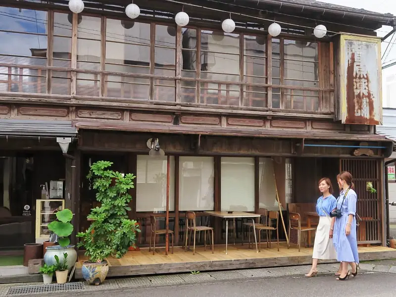 懐かしい商店街をお散歩