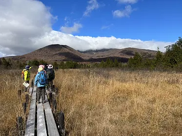 世界谷地と美しい山々