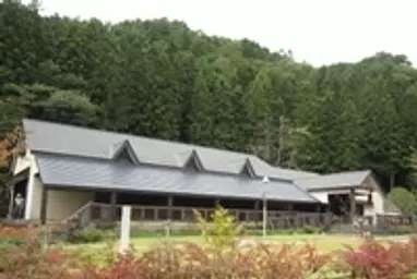こもれびの森 森林科学館