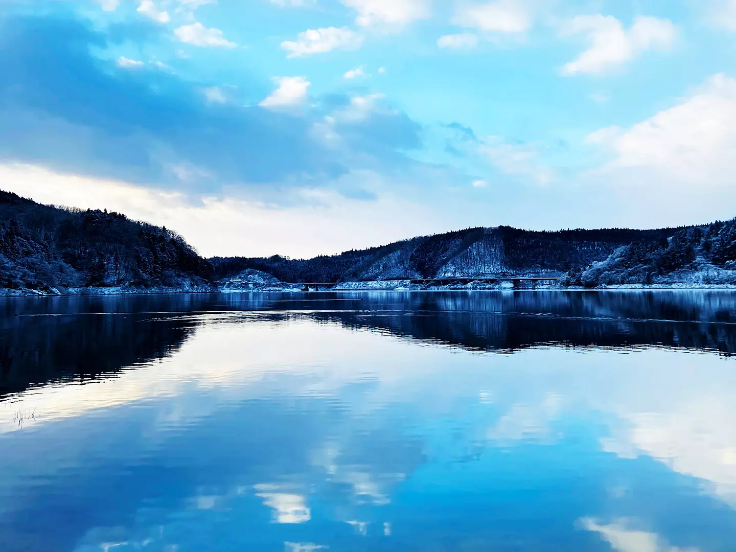 冬の花山湖