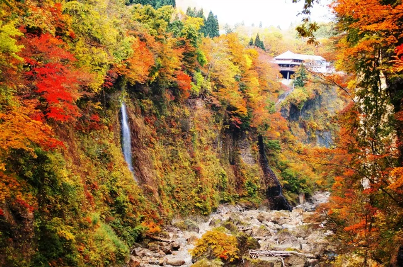 小安峡・小安峡大噴湯（秋田県湯沢市） | 観光・体験・グルメ検索 | ぎゅぎゅっとくりはら
